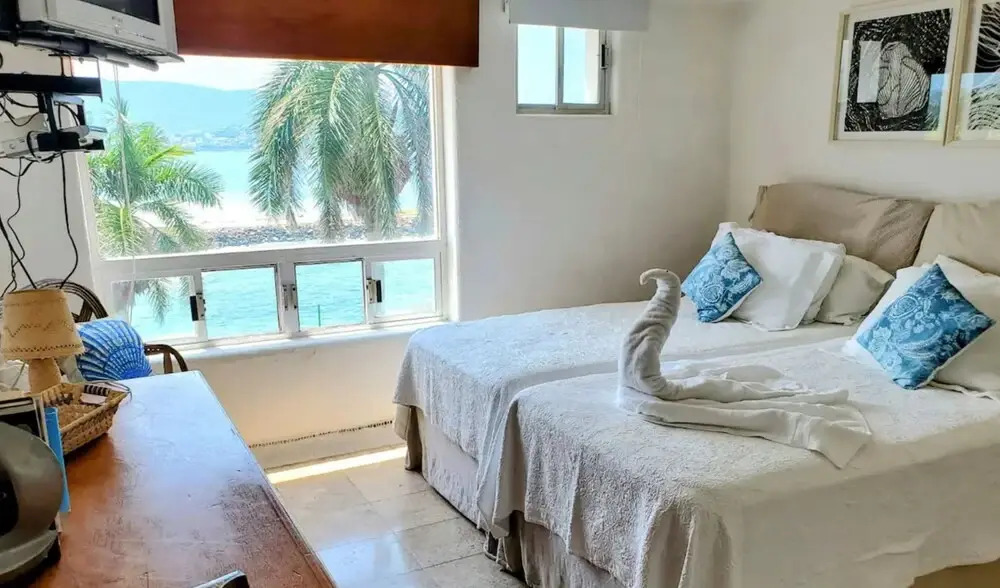 Oceanfront Villa w Private Jacuzzi & Club Access