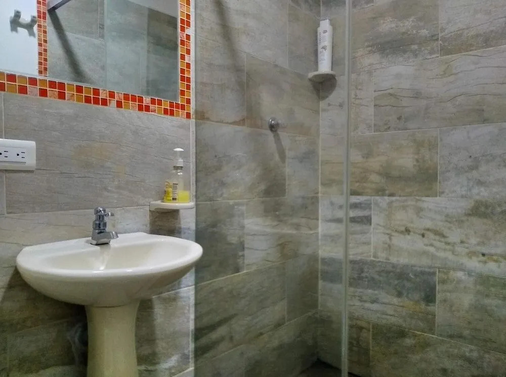 Hostal Alameda