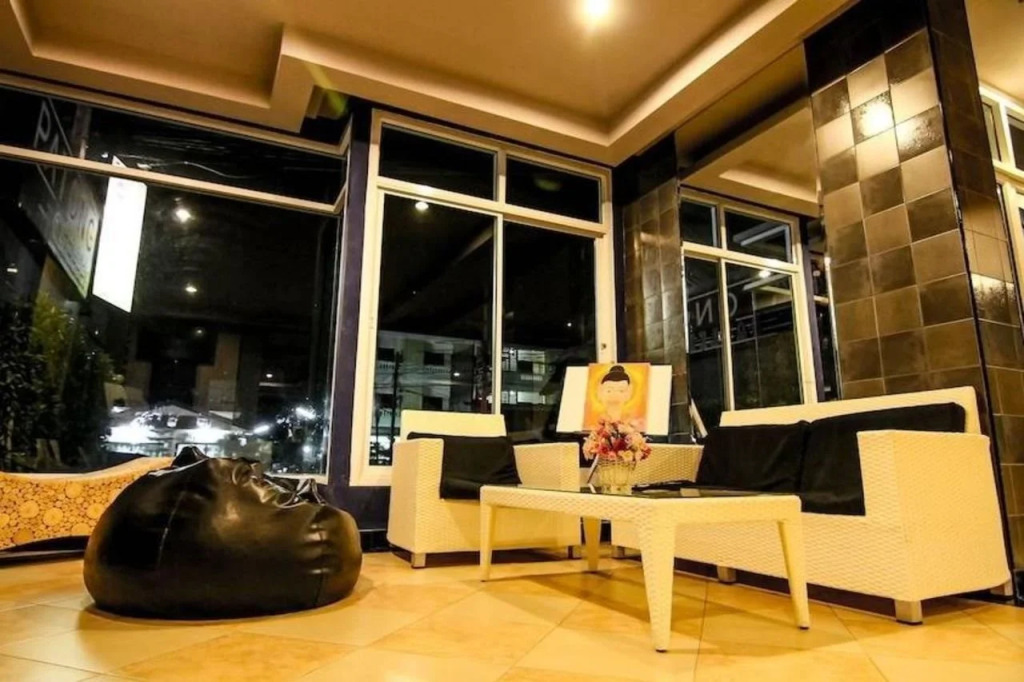 Patong Gallery Hotel