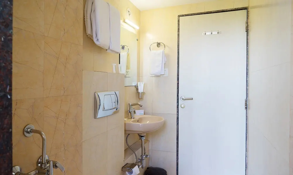 Iris Suites