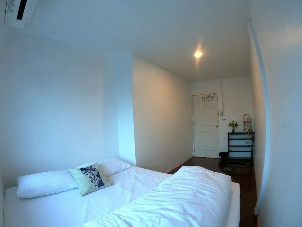 Zleepinezz Hostel
