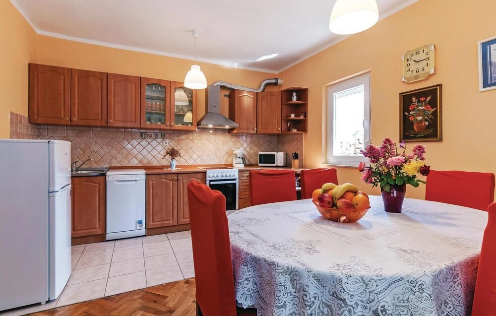 Stunning Apartment in Rovanjska With 3 Bedrooms and Wifi