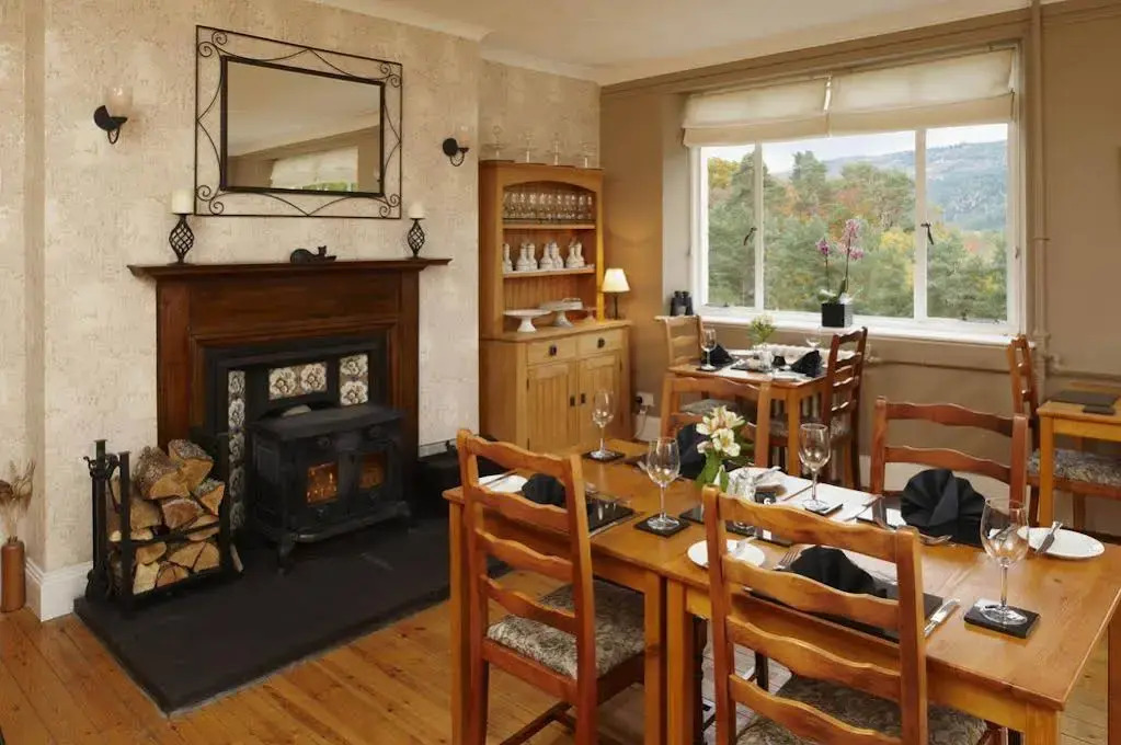 Glenurquhart House