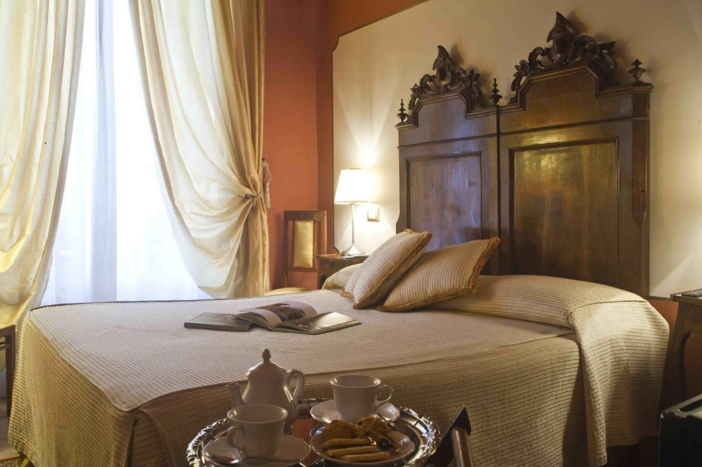 Relais San Lorenzo Historic Centre Rooms & Suites
