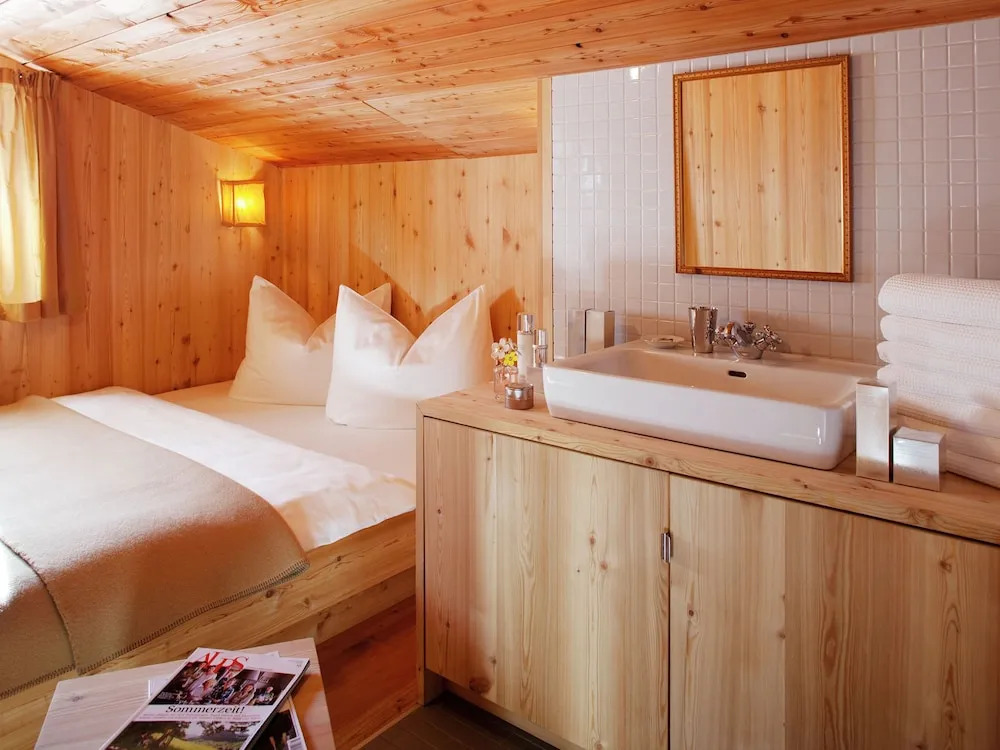 Modern Apartment in Mayrhofen With Ski-storage, Parking & Garden