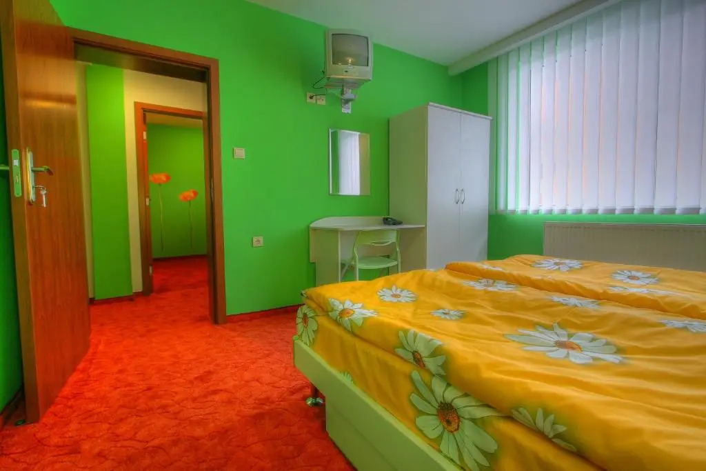 Family Hotel Mania