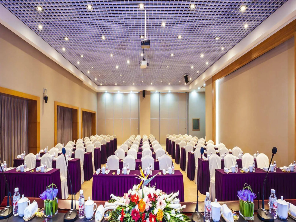 Huachen Impression Hotel