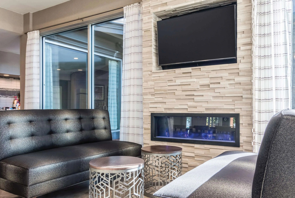 La Quinta Inn & Suites by Wyndham Shreveport Airport