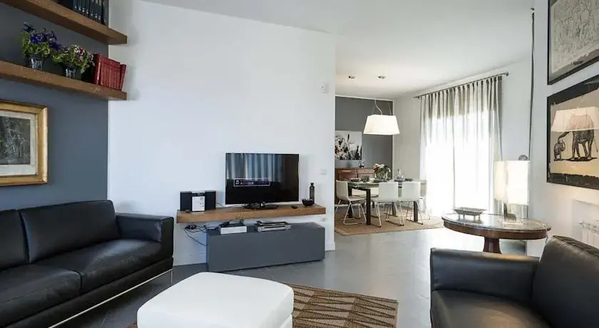 Marsala Suite