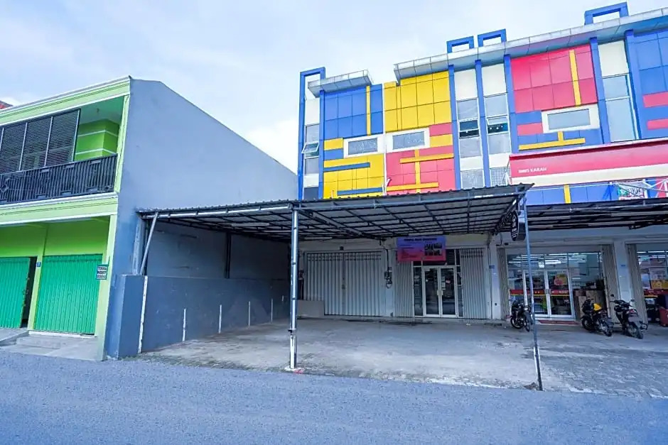 OYO Life 3358 Griya Aisyah Residence 2