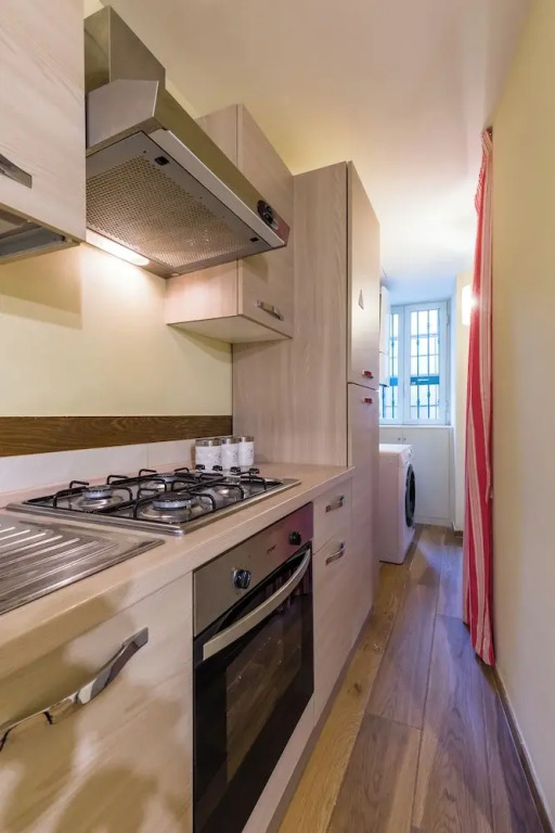 Apartment in the Heart of Nightlife