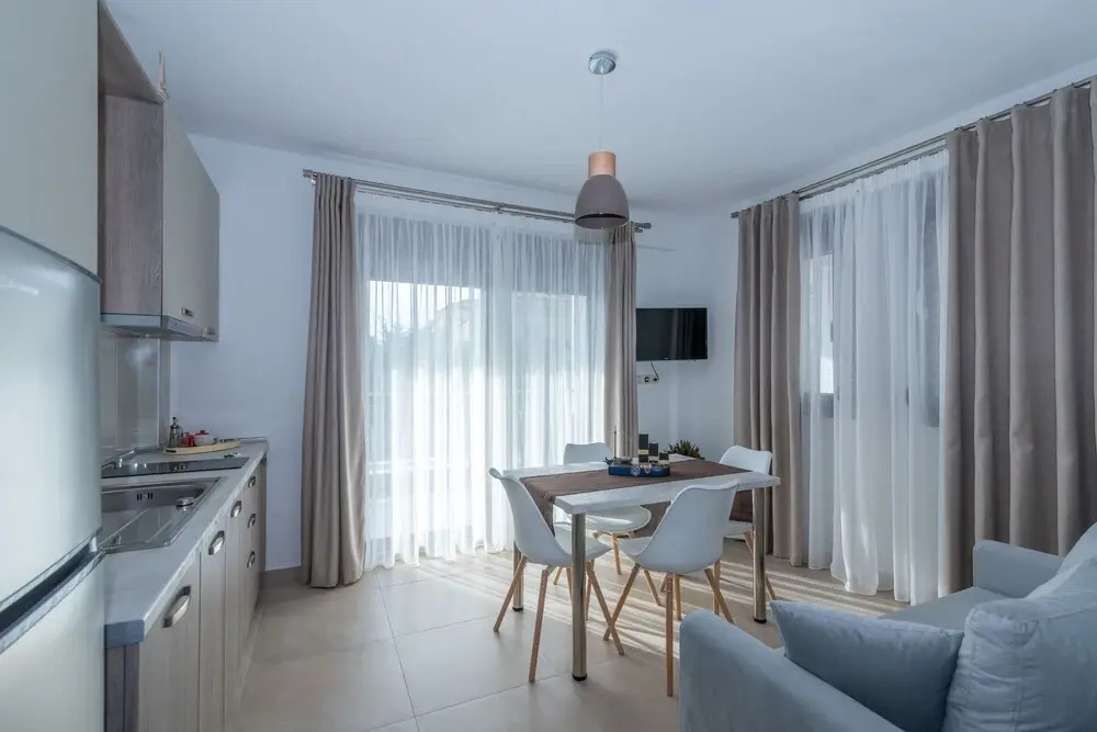 Kallis Apartments