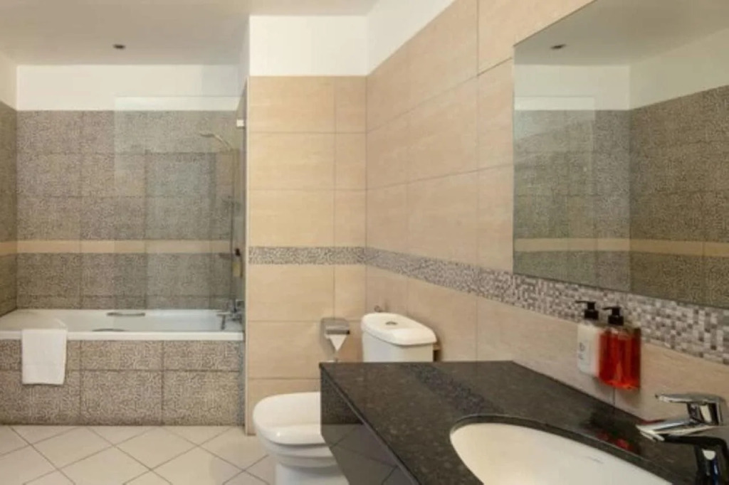 Peninsula Hotel Dar es Salaam
