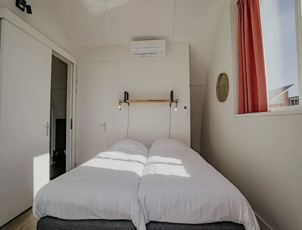 Beautiful House With AC, in the Port of Uitgeest
