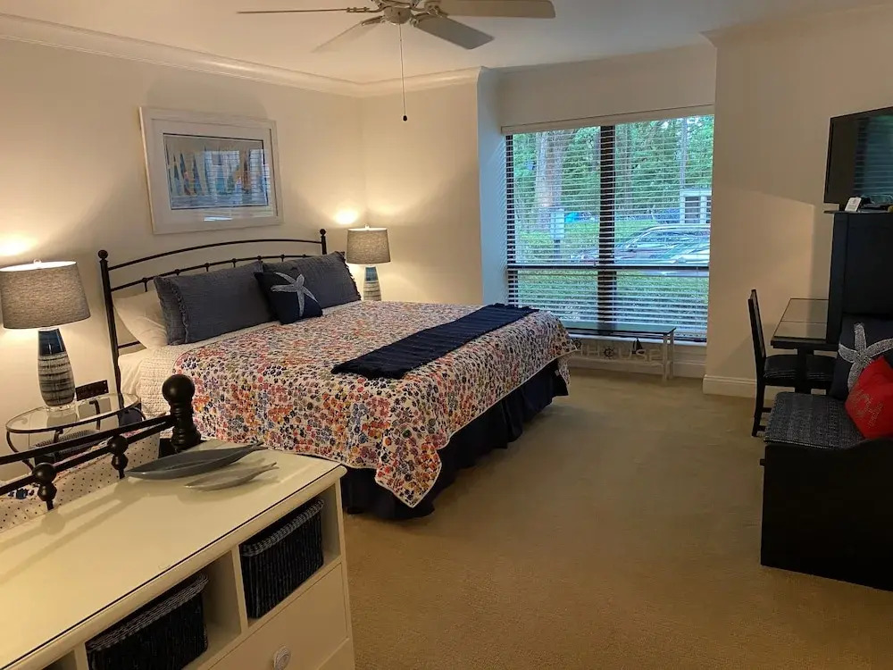 2410 Lighthouse Tennis at The Sea Pines Resort