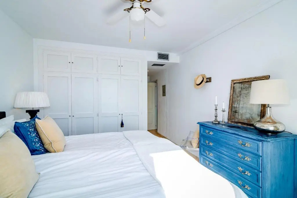 MA - Elegant Apartment with Sea views