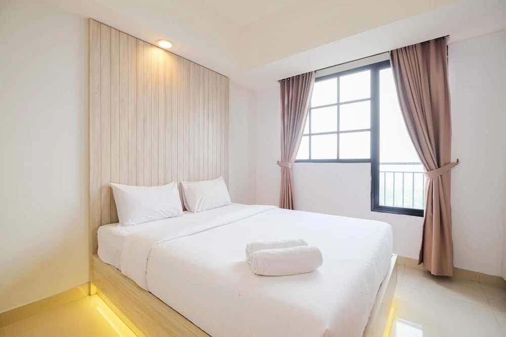 Minimalist 1Br With Extra Room At Evenciio Margonda Apartment