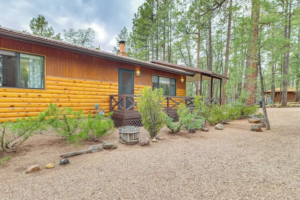 10 Mi to Show Low: Pinetop-lakeside Family Cabin!