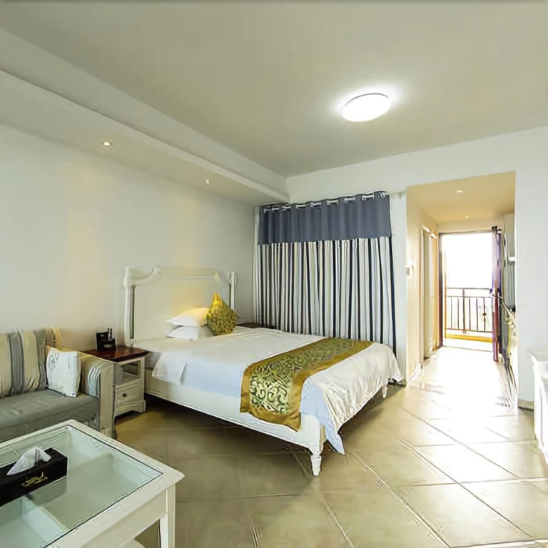 Fenghuang Shanshui Hongwan Sea View Holiday Hotel