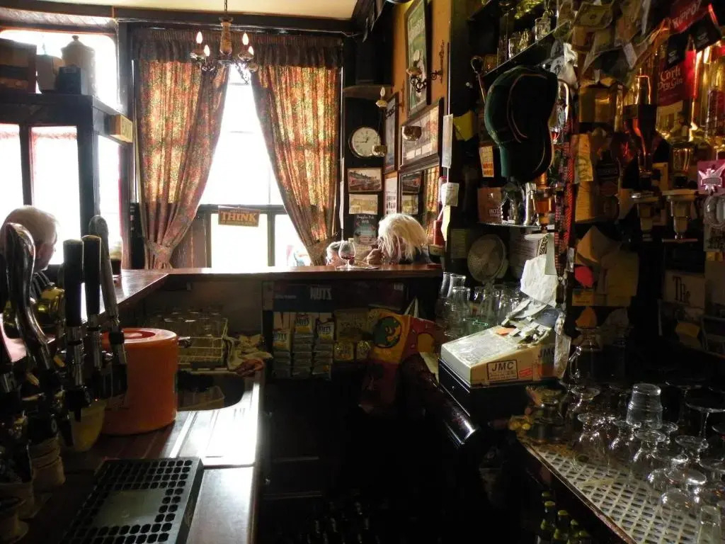 Buggles Pub and Accommodation