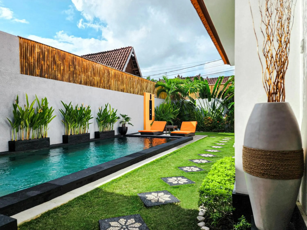 AmaLuna IV Villa - 3BDR, private pool, near Seminyak Center