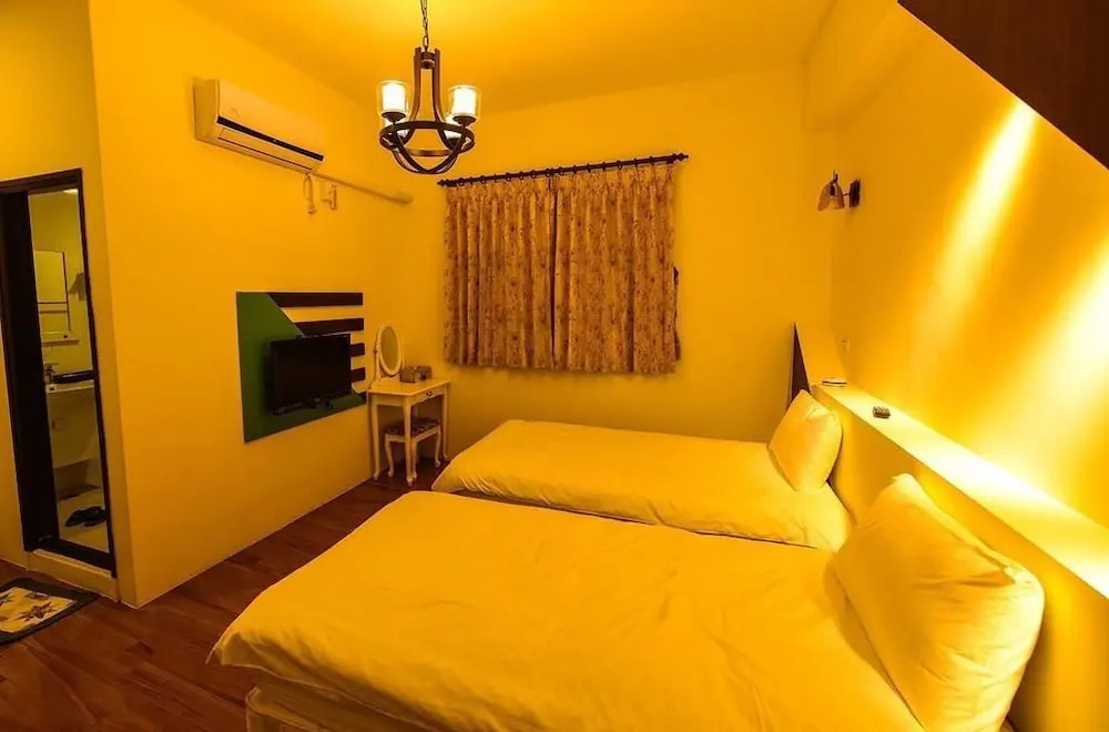 Summer Travel B&B