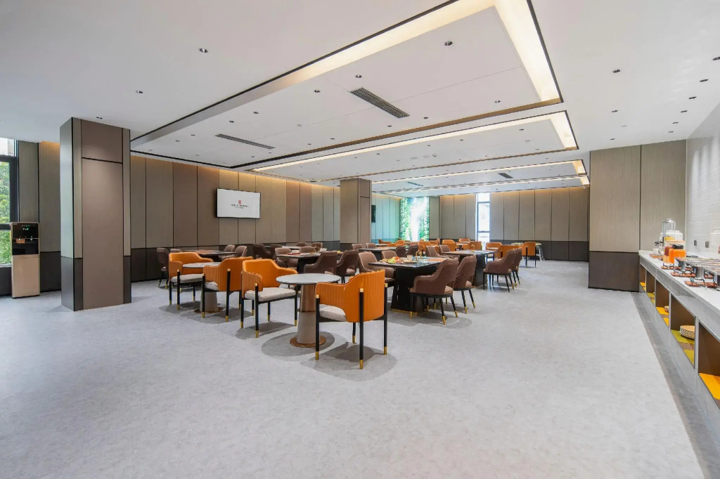 Rezen Dong Hotel (Guangzhou Jingxi Nanfang Hospital Tonghe Subway Station Branch)