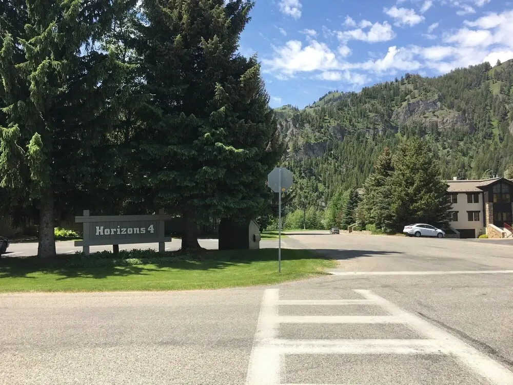 Sv118 - Walk to Lifts & Town - Hot Tub & Pool