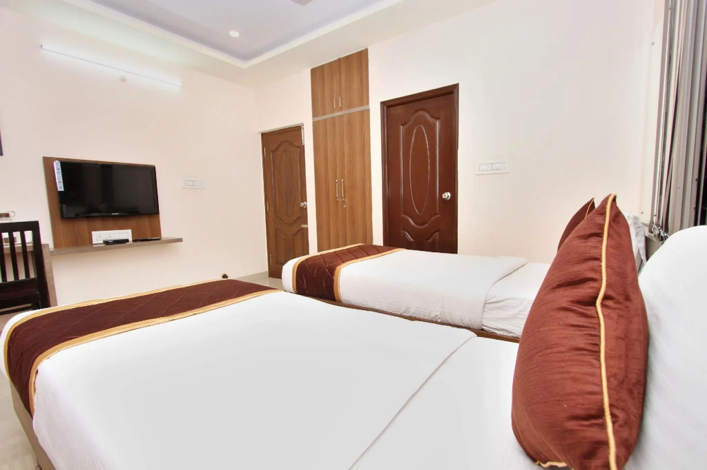 Collection O 2235 Oh My Rooms Indranagar