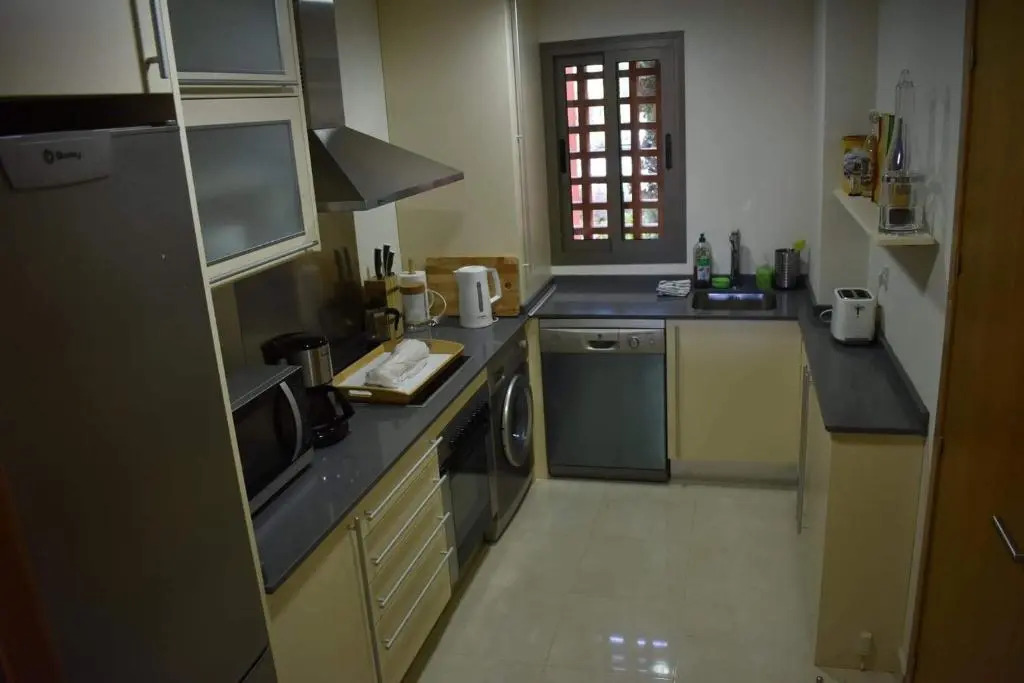 2256-Stunning groundfloor in luxury complex!