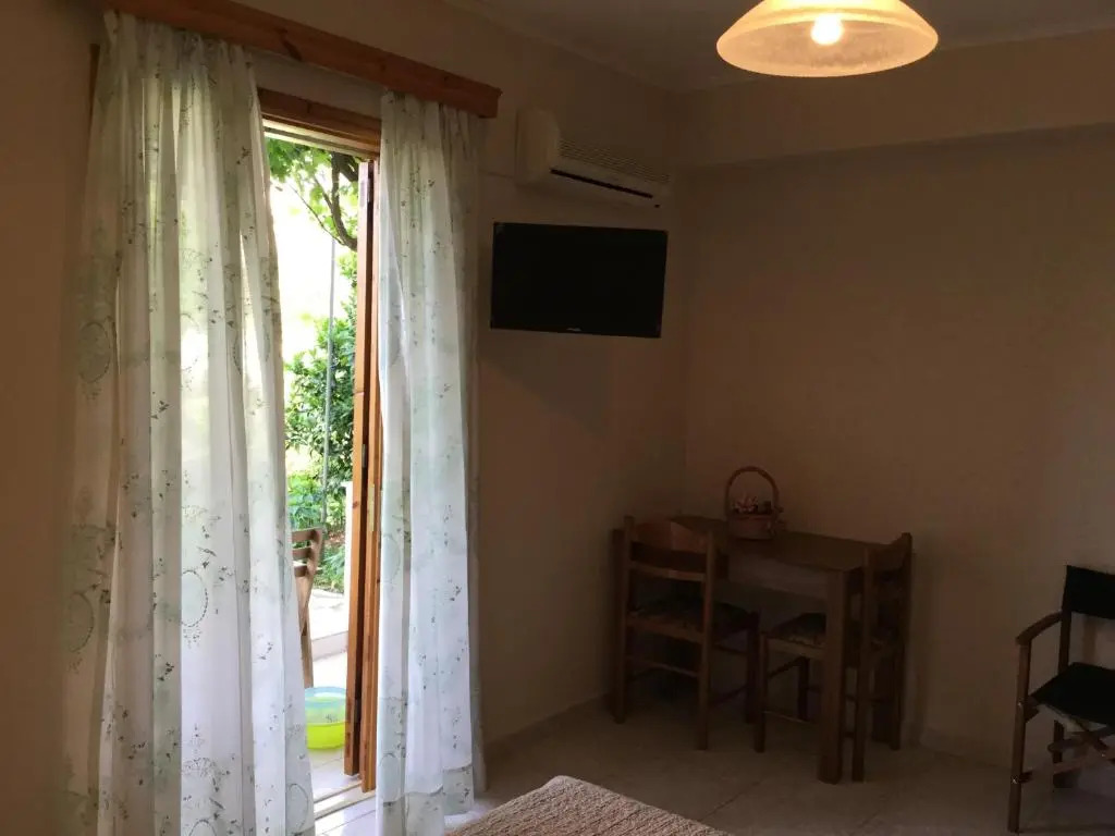 ntinas house