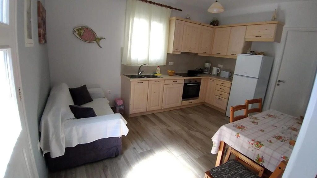 George & Danai apartments