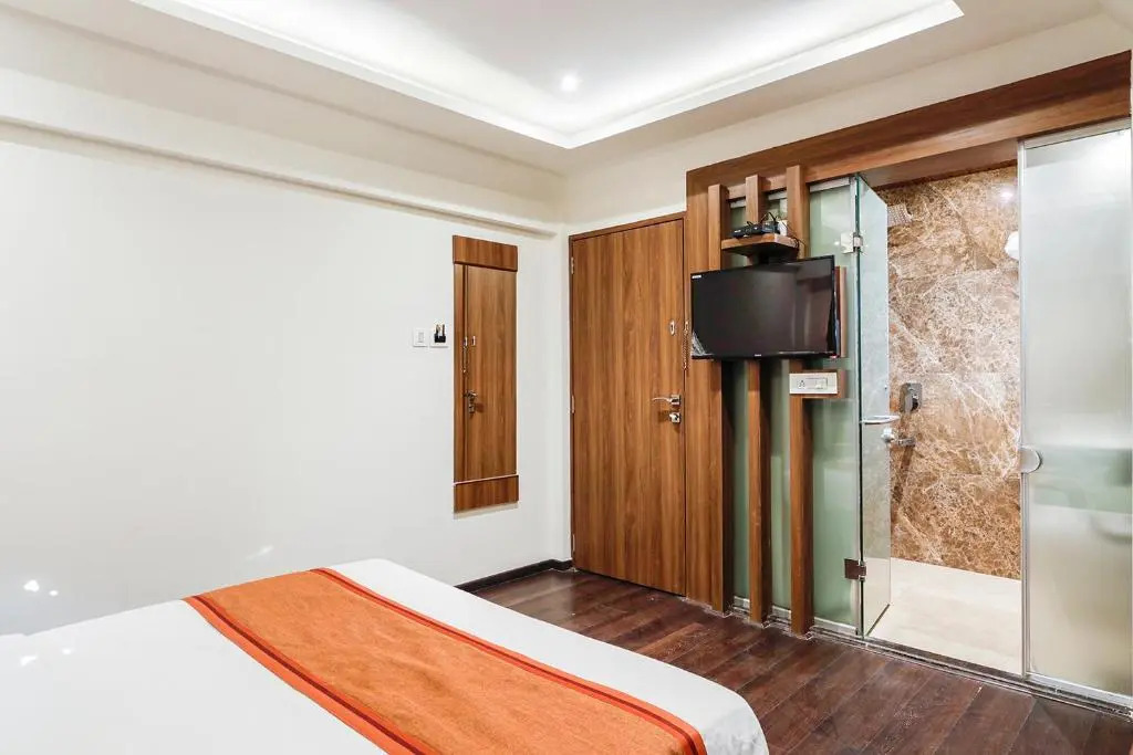 FabHotel Ratna Mahal