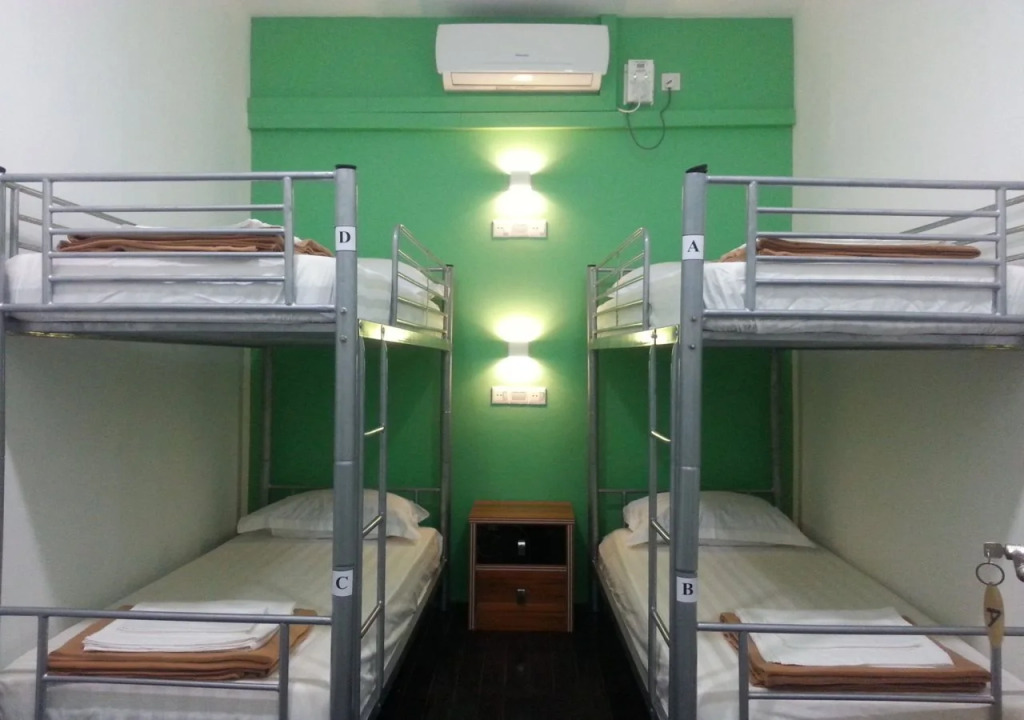 Three Seasons Hotel