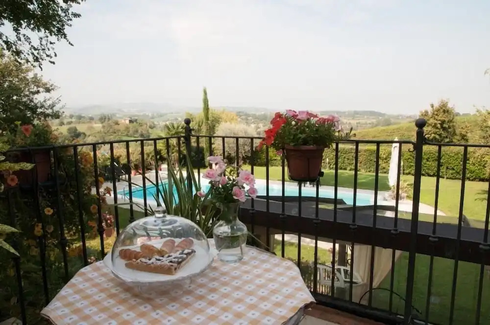 Agriturismo e Acetaia la Vedetta