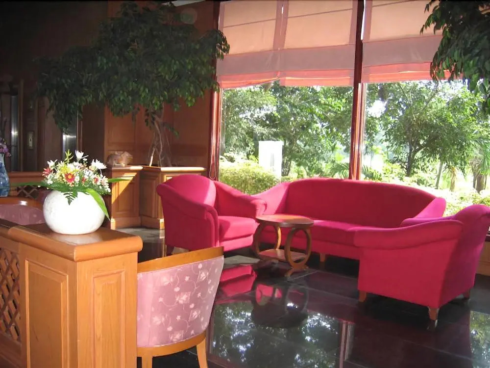 PathumThani Place Hotel