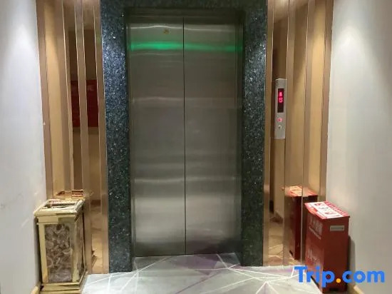 Rui Jia Business Hotel
