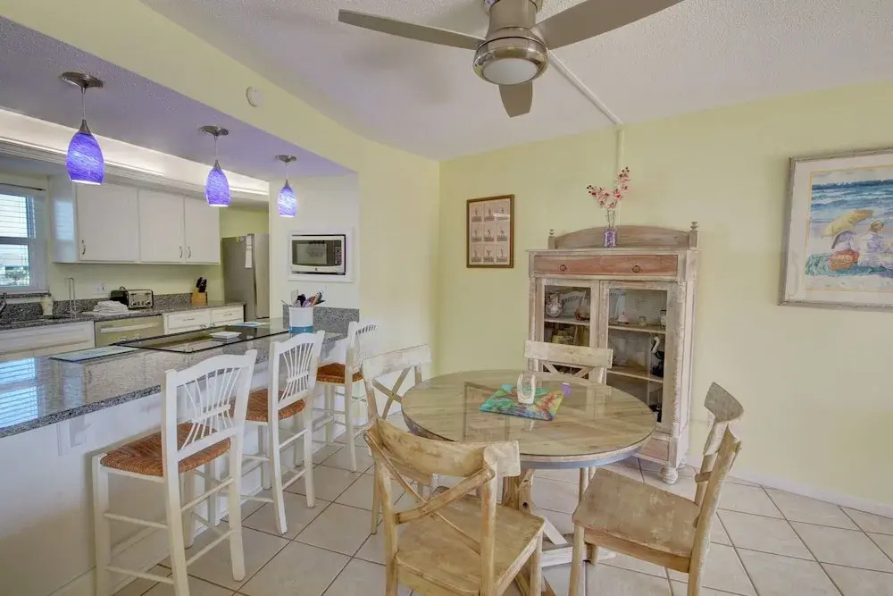 144 El Matador 1 Bedroom Condo by RedAwning