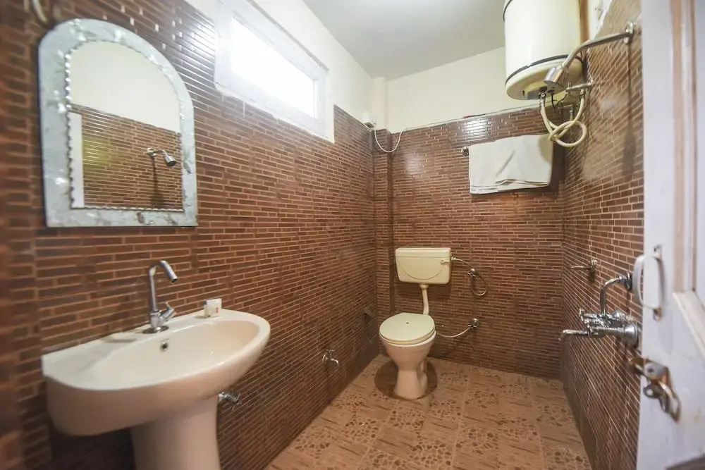 OYO 12411 Woodside Guest House
