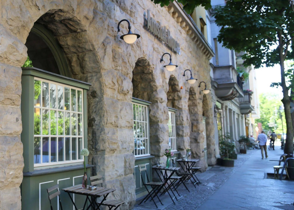 Amstel House Hostel