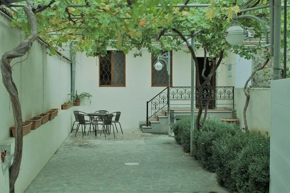 Happy Camper Hostel