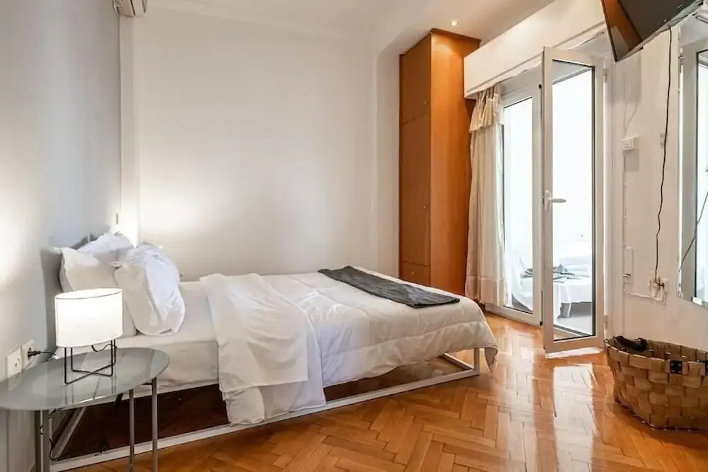 Penthouse Under Acropolis