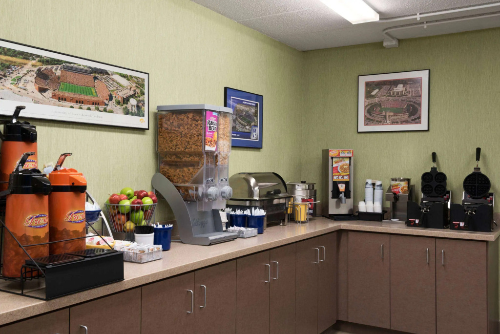 Days Hotel by Wyndham University Ave SE