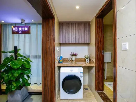 Ruihao Yazhi Hotel (Global Center Store)
