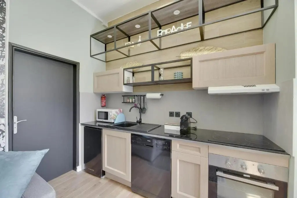 114-Suite Deby