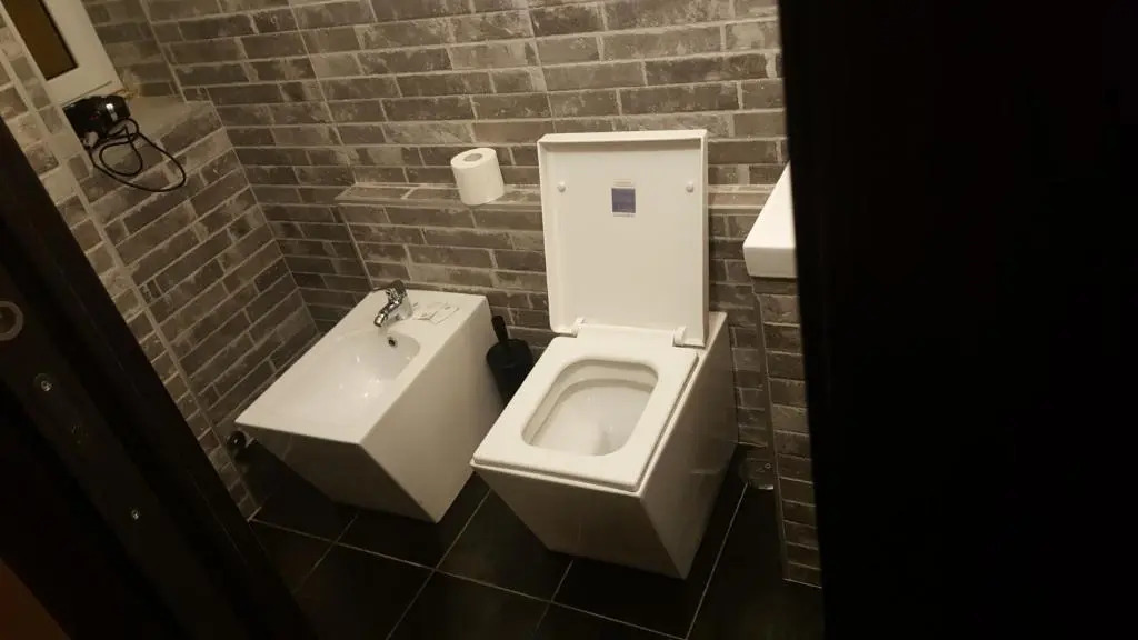 Candia Rooms