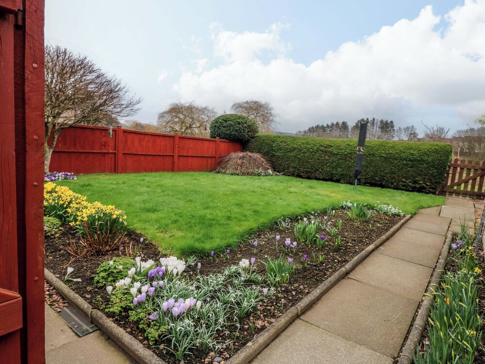 48 Edenbank Road