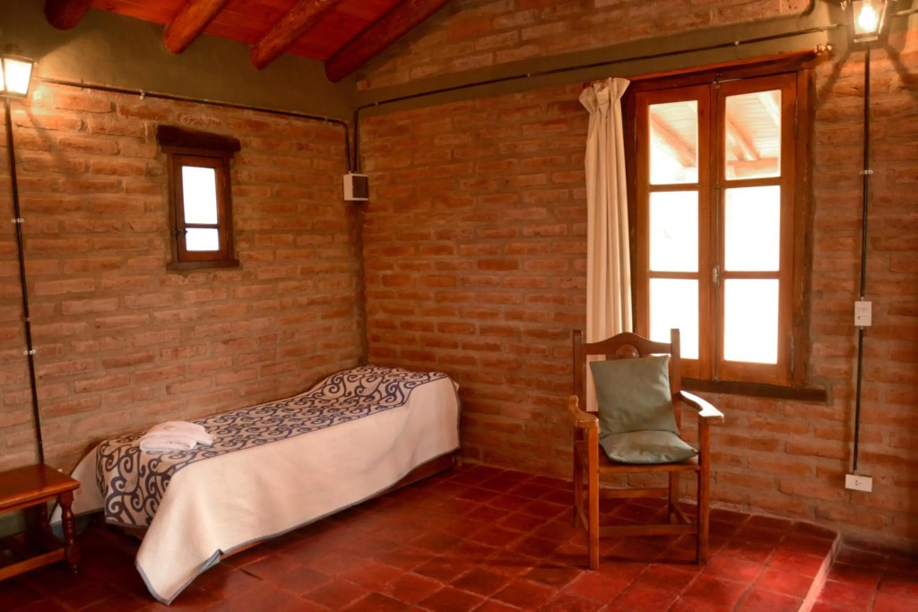 LA TOMA Complejo de Montaña - Cabañas y Habitaciones en Hosteria