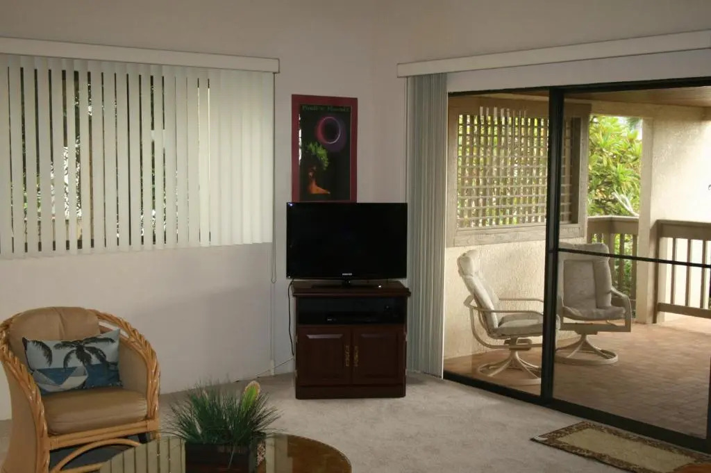 Spacious 1 BR/1 BA Keauhou Gardens condo at Kona Coast Resort