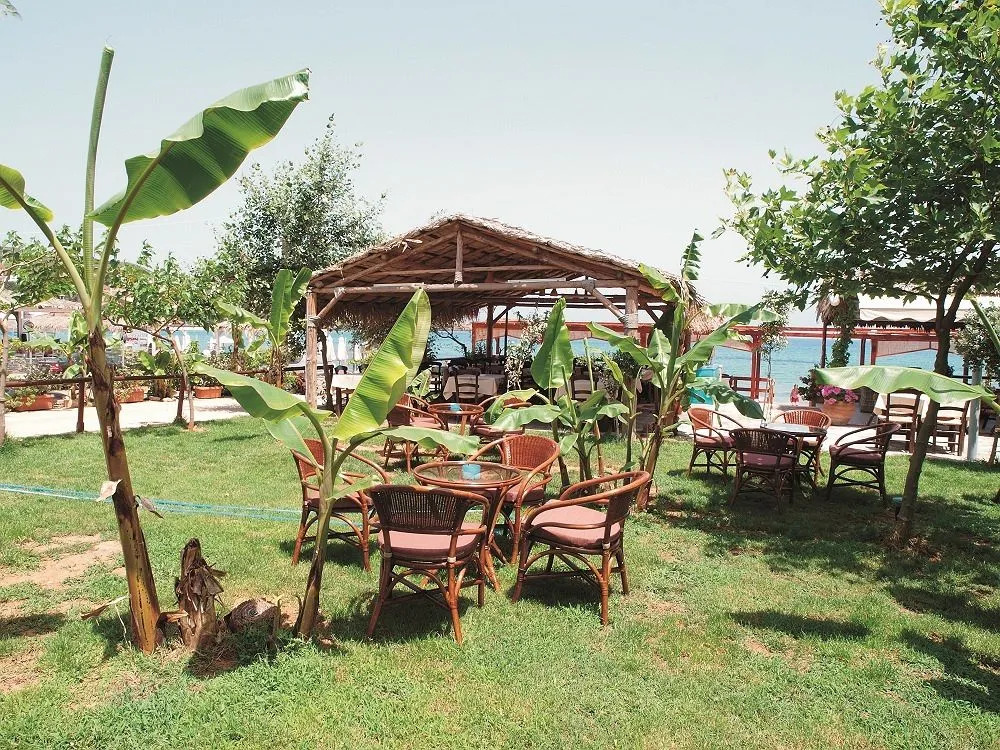 Niriides Beach Hotel